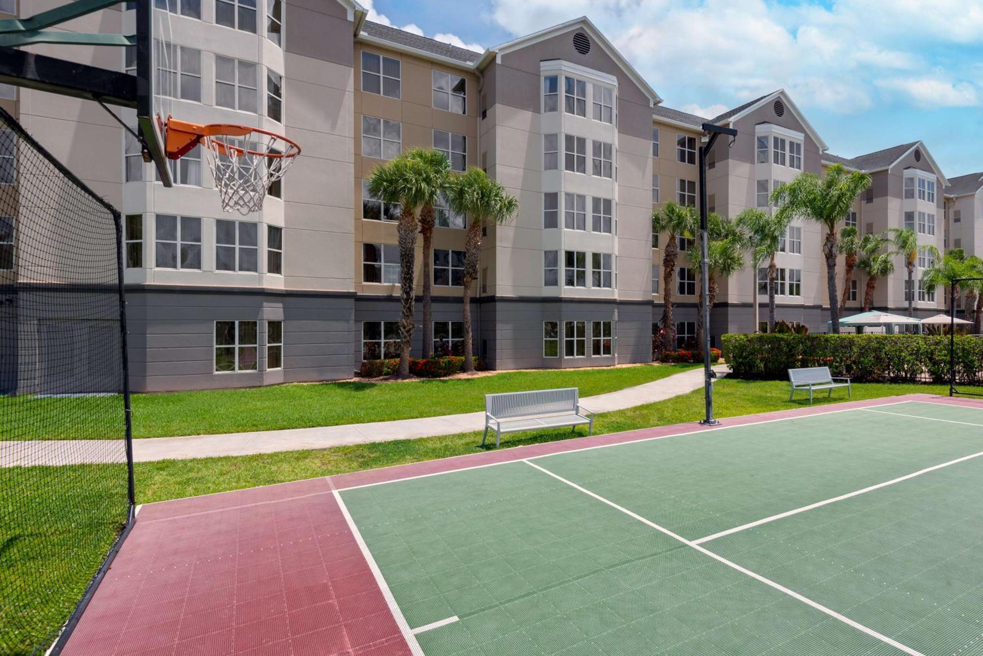 Homewood Suites By Hilton Orlando-Nearest To Universal Studios Exterior photo